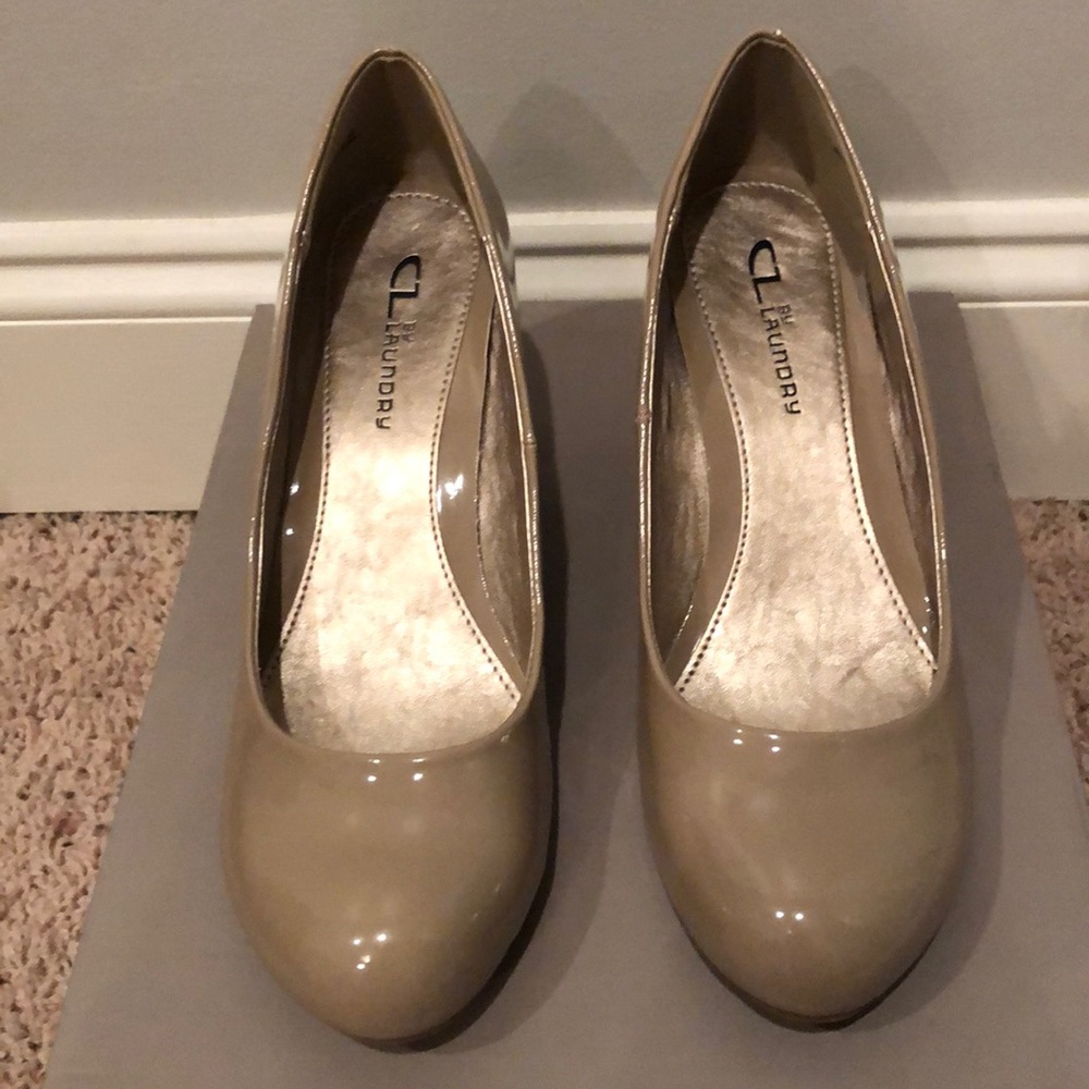 Chinese laundry wedge platform heels 8.5